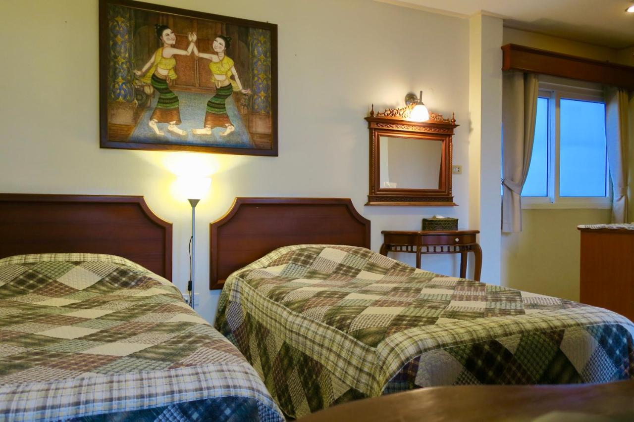 Fulay Hotel Хуа Хин Екстериор снимка