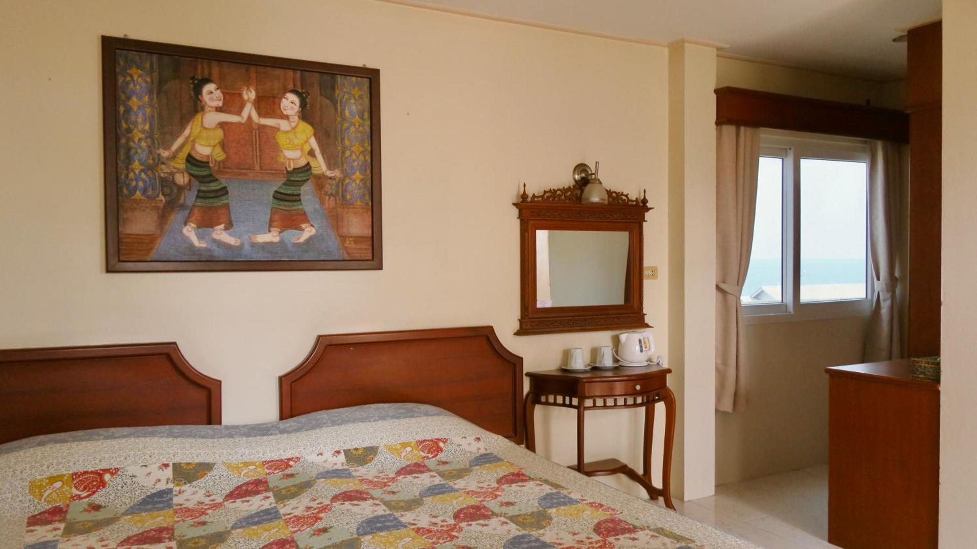 Fulay Hotel Хуа Хин Екстериор снимка